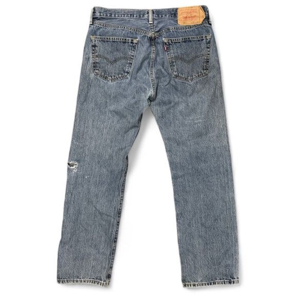 Levis 501 Jeans Mens 34 X 30 Blue Denim Distressed Button Fly Medium Wash - Picture 2 of 11